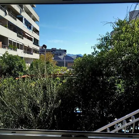 Symphony Veranda: Modern, New Apartman *