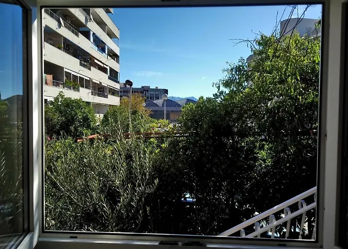 Symphony Veranda: Modern, New Appartamento *