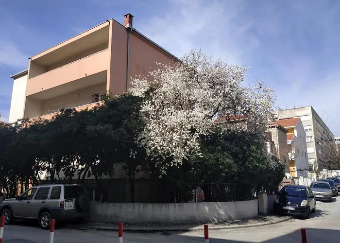 Symphony Veranda: Modern, New Appartamento *